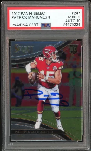 2017 Panini Select Field Level #247 Patrick Mahomes RC Rookie PSA 9/10 Auto MINT