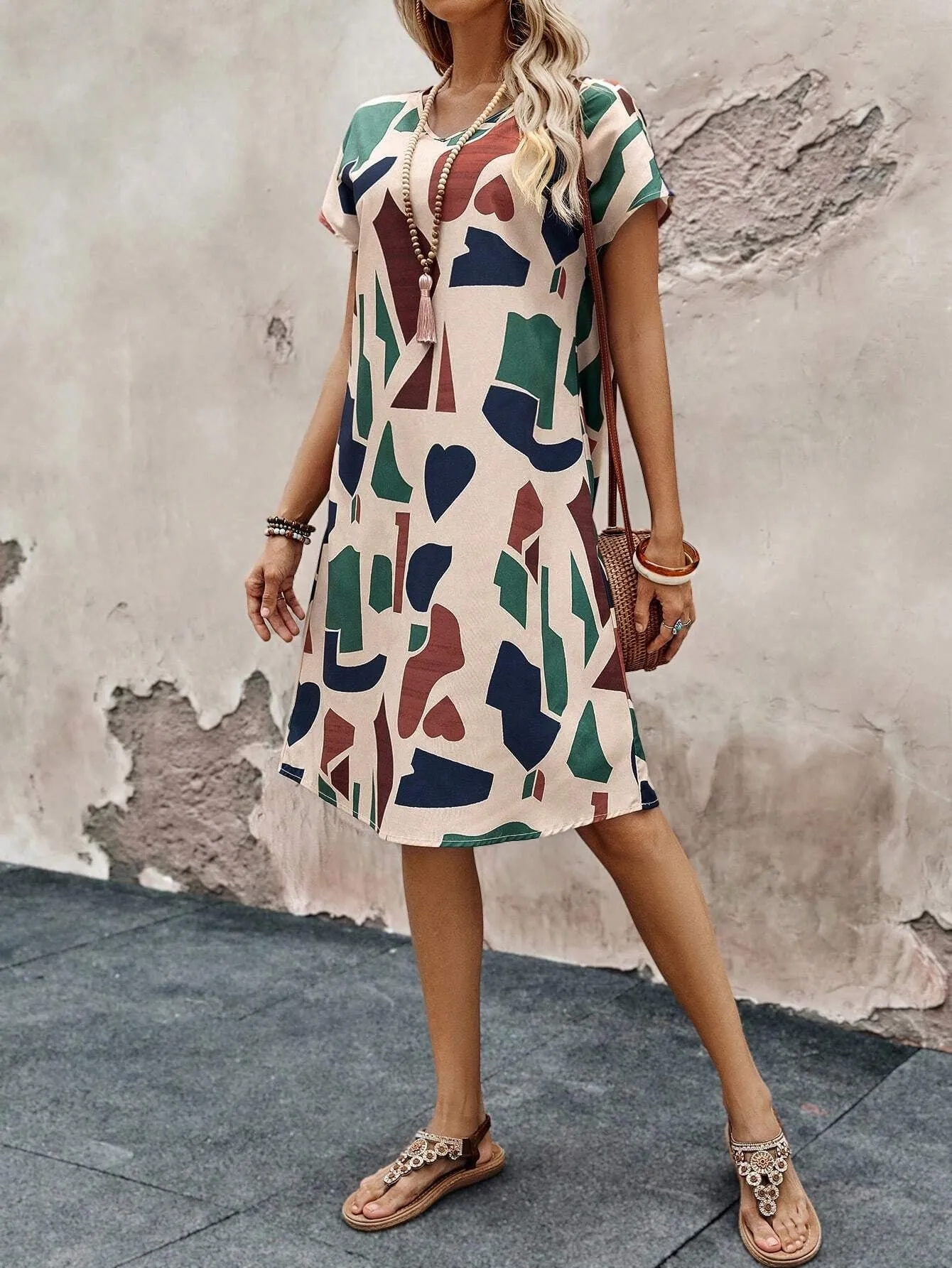 Artistic Abstract Print Short Sleeve Casual Dress for Effortless Style