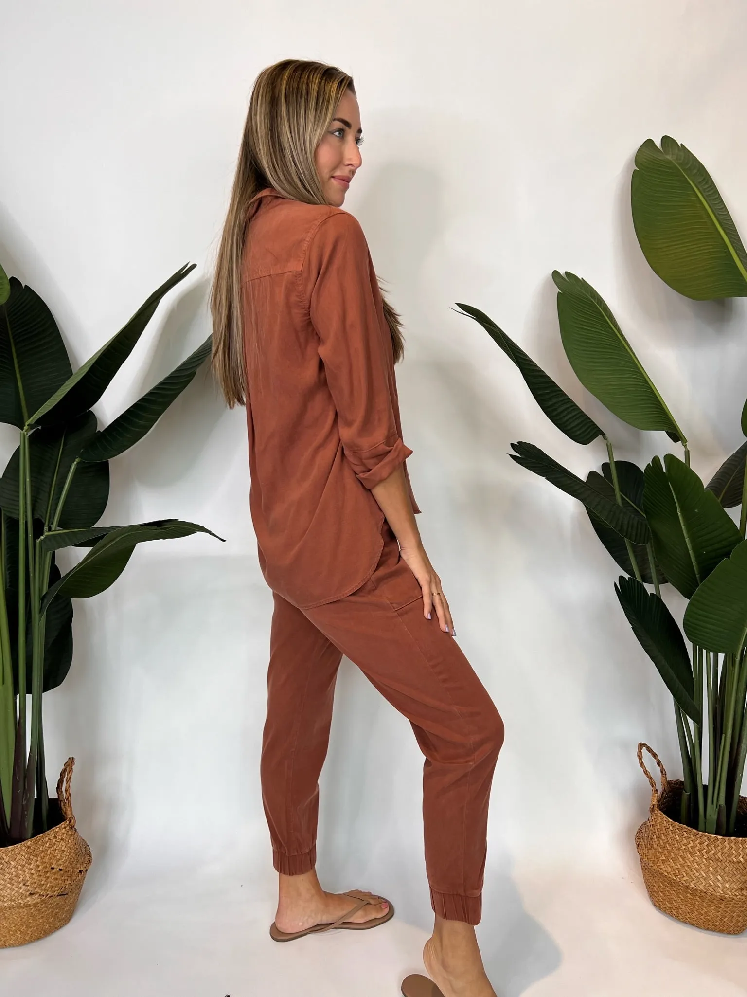 Bella Dahl Shirt Tail Button Down
