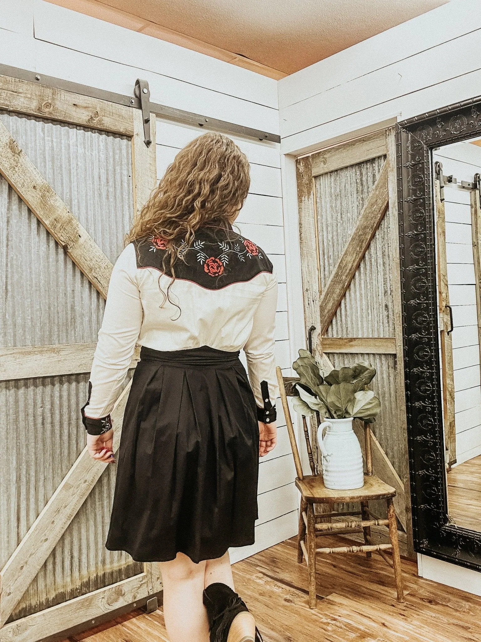 Collared Retro Western Dress with Chainstitch Embroidery