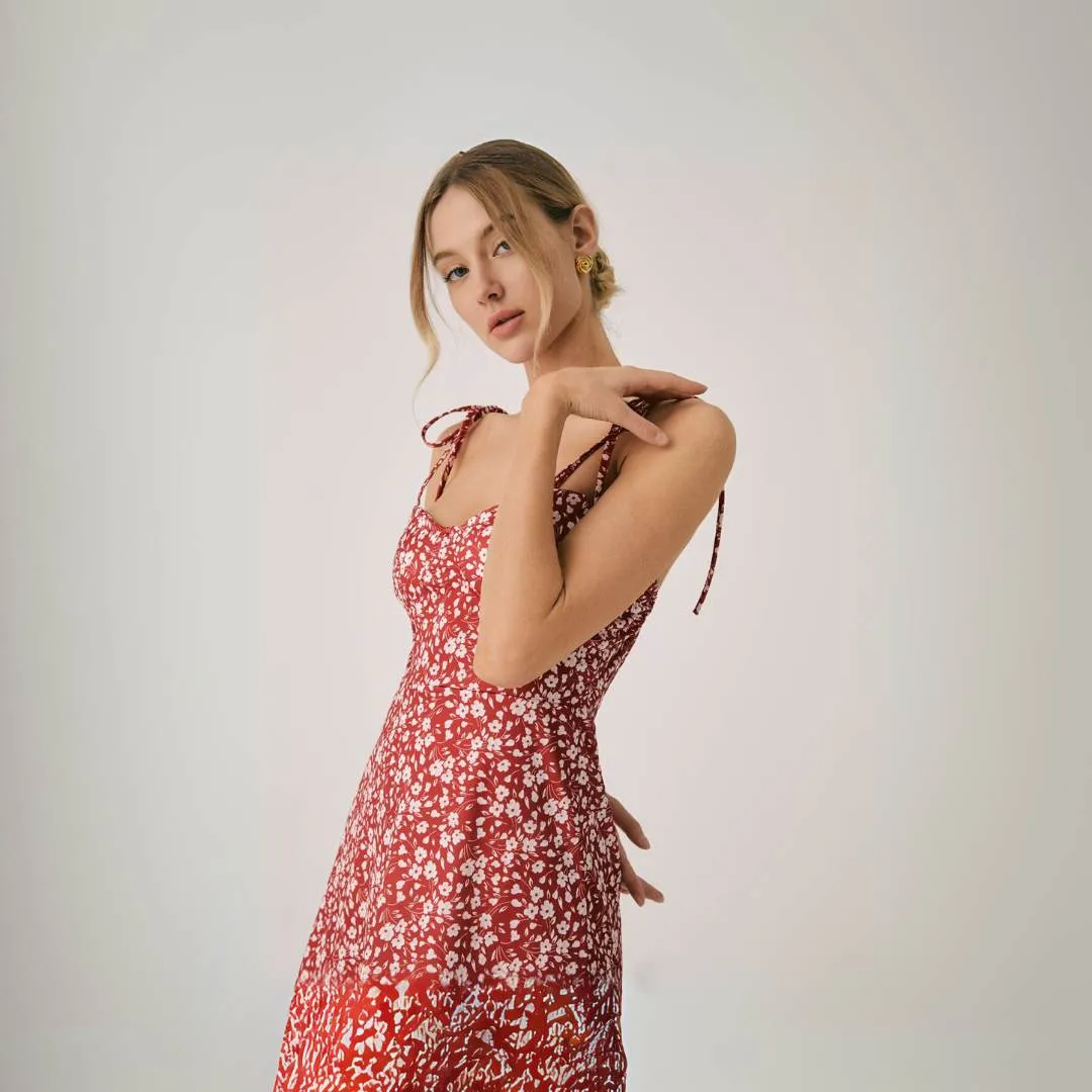 Darcy™ | Floral Open-Back Dress