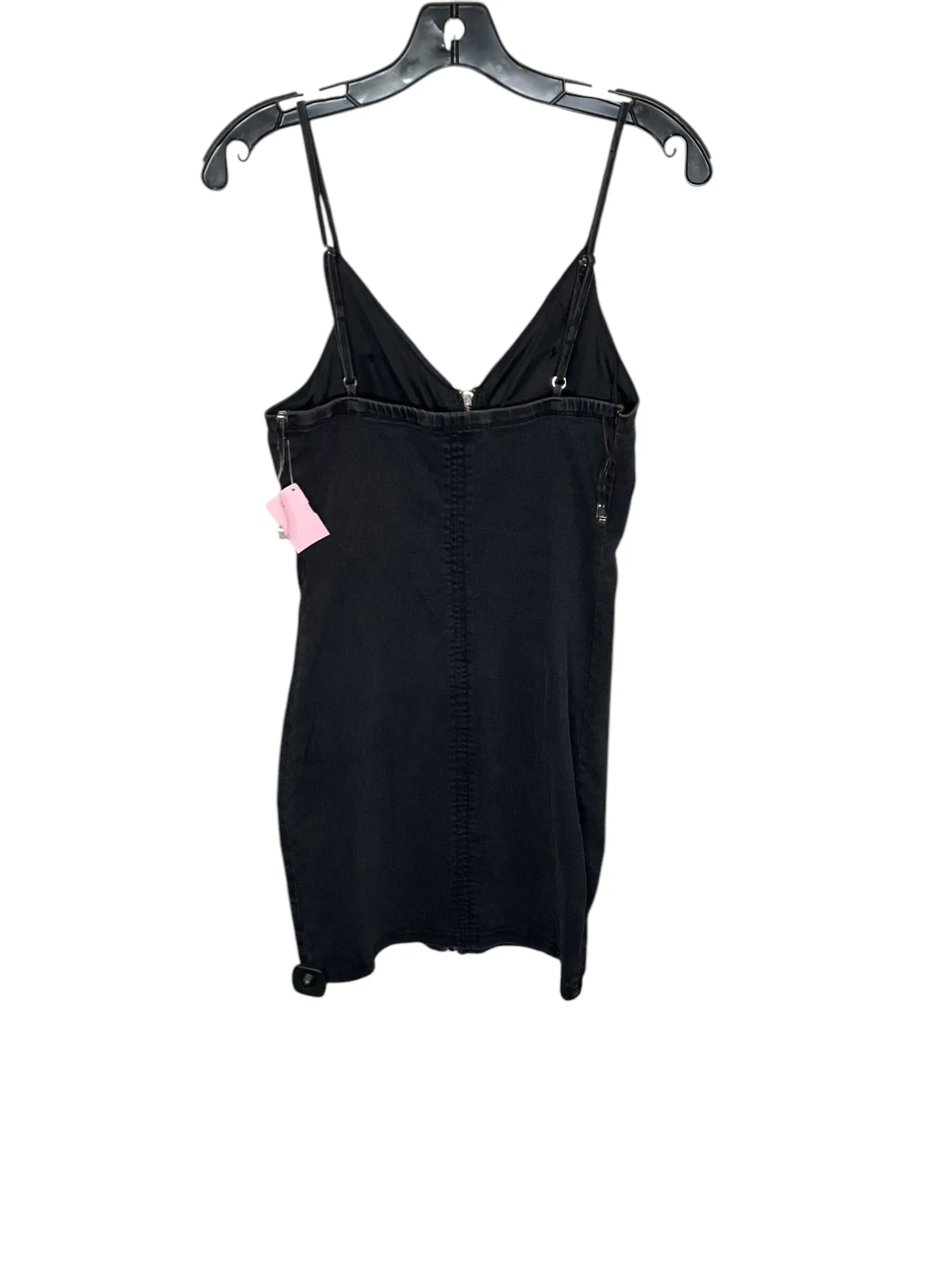 Dress Casual Short By Iris  Size: S