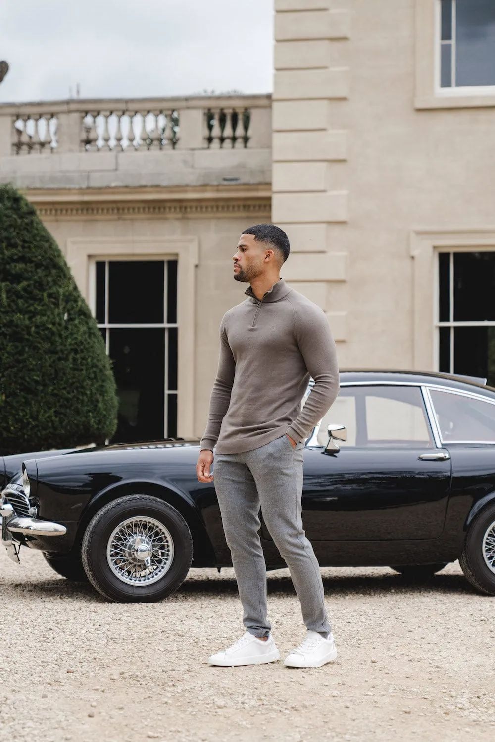 Half Zip Neck in Mole