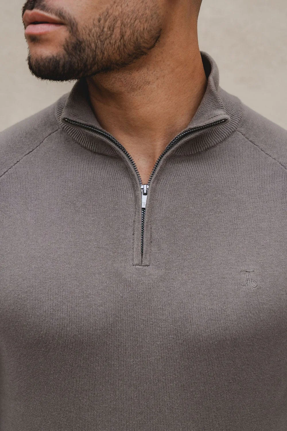 Half Zip Neck in Mole