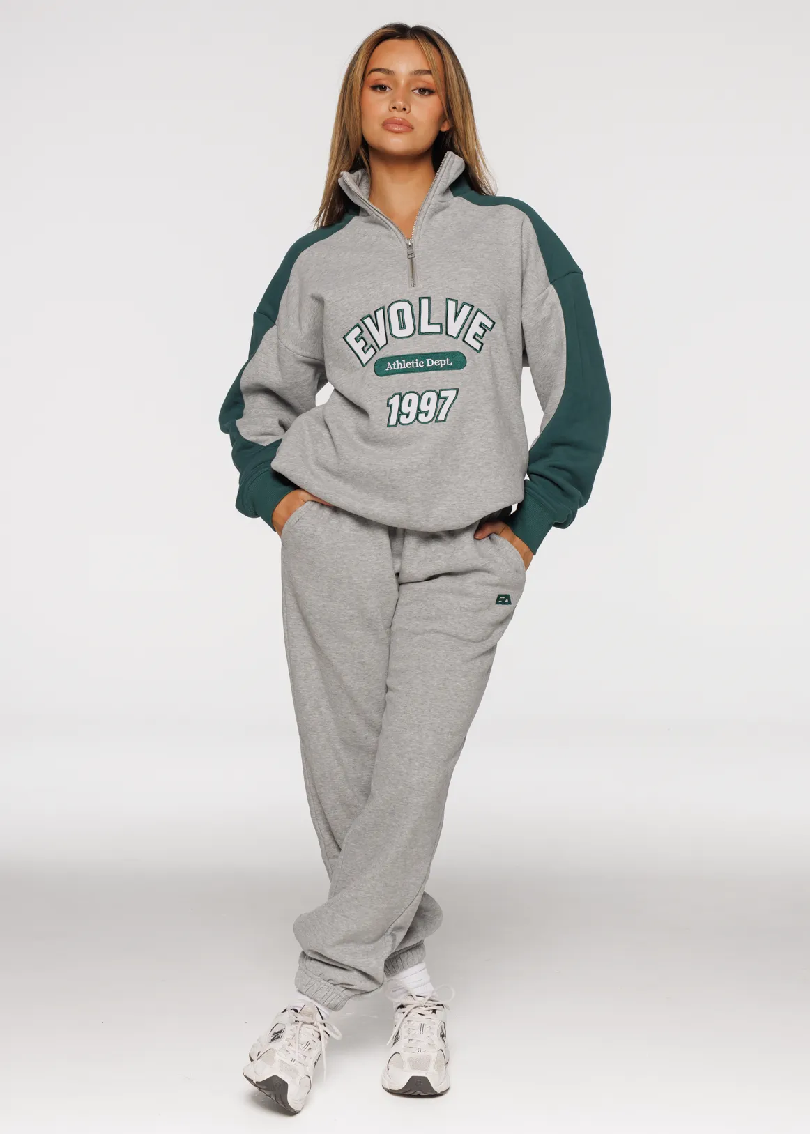 Iconic Retro ¼ Zip - Grey-Green