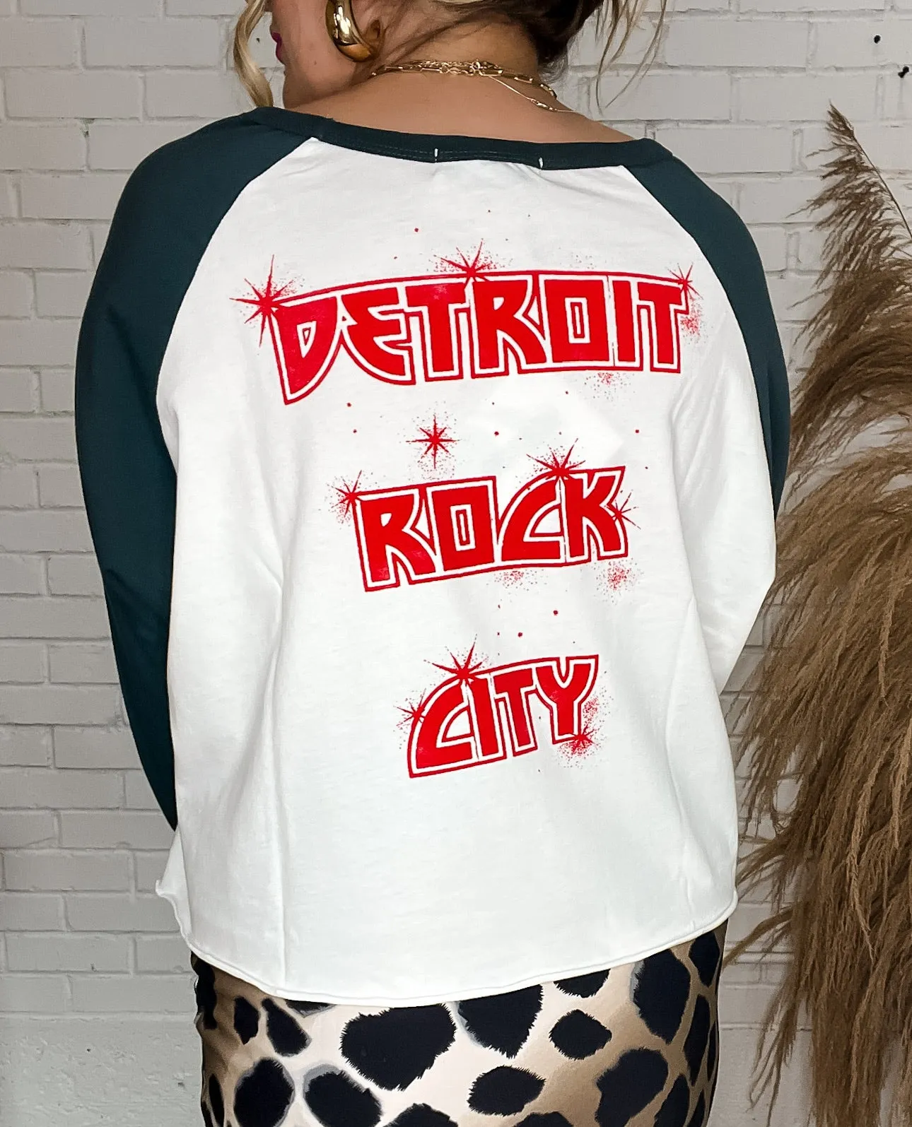 Kiss Tiger Stadium Long Sleeve Raglan Tee