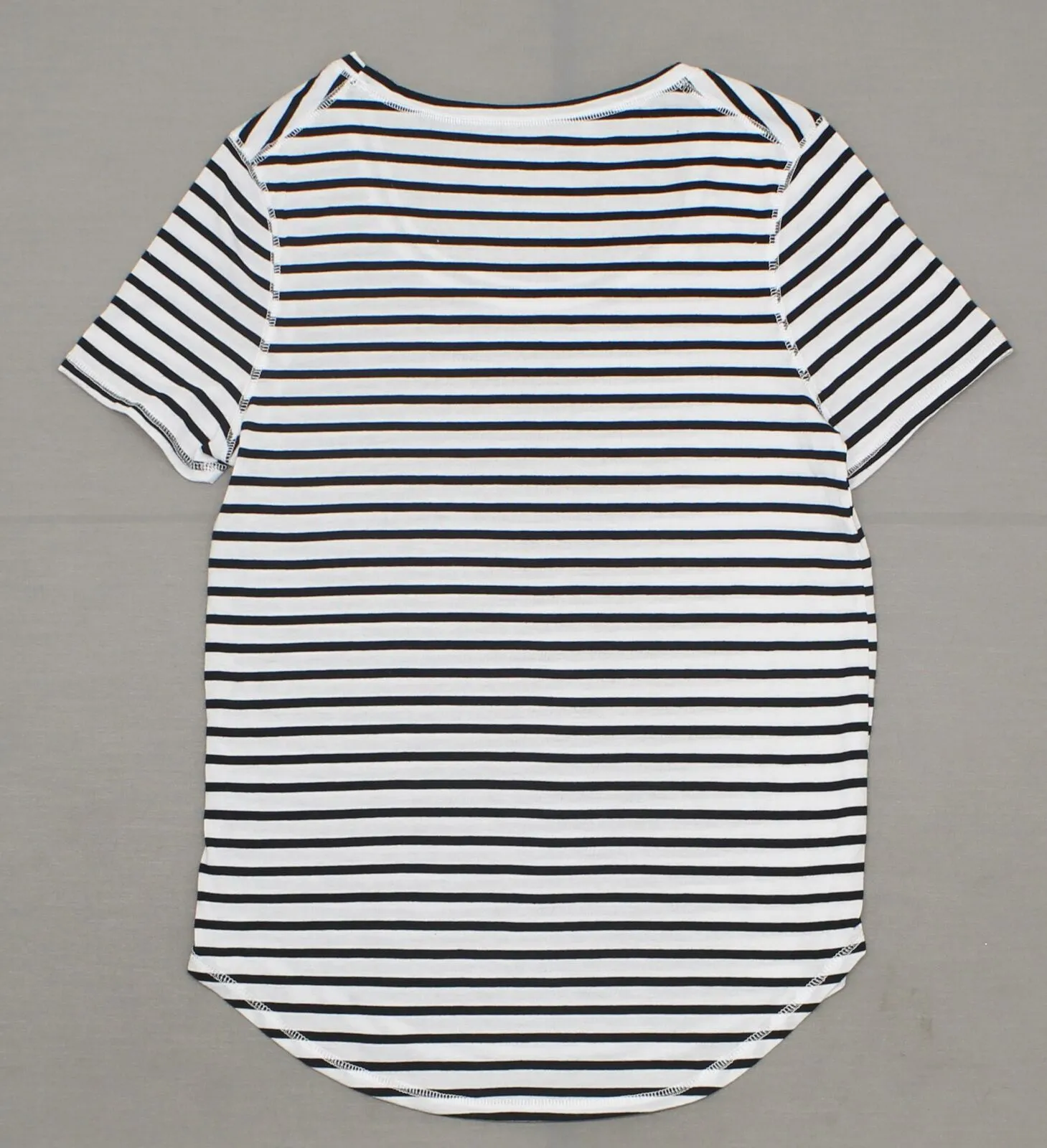 New Grayson Threads Women s Short Sleeve Striped Star Print T-Shirt Medium