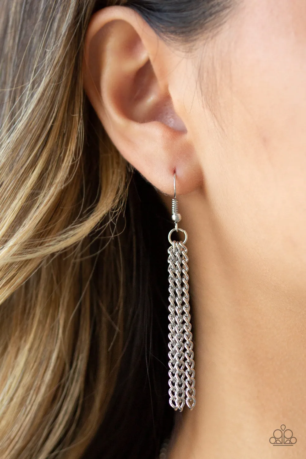 Paparazzi Malibu Idol Necklace Silver