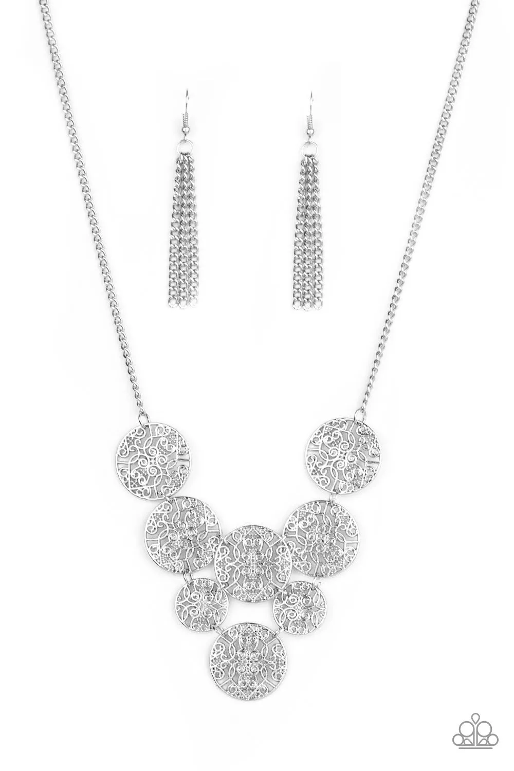Paparazzi Malibu Idol Necklace Silver