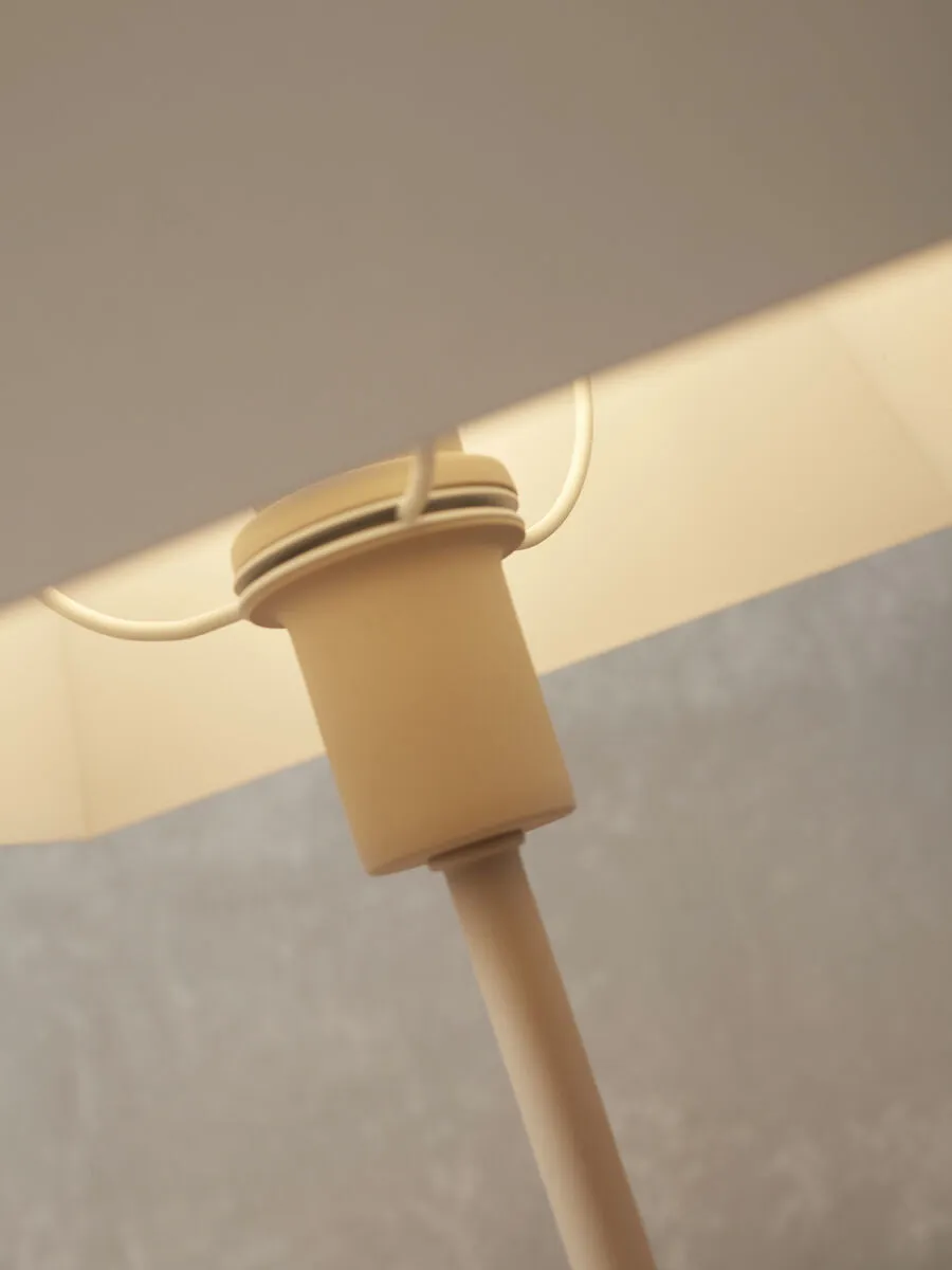 PERTH Sand Table Lamp